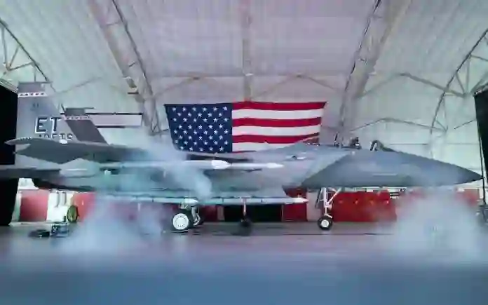 Aircraft-Airforces-US-F-15EX-Newsbreak
